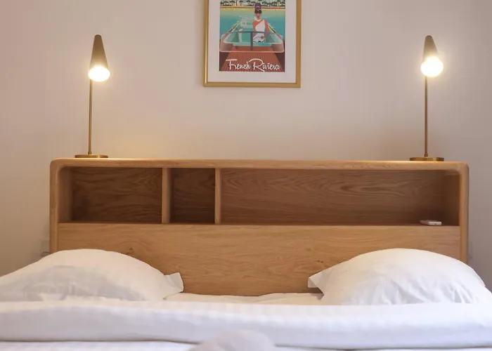 De Luxe Verveine 4p * Cannes