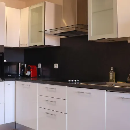 De Luxe Verveine 4p Apartment